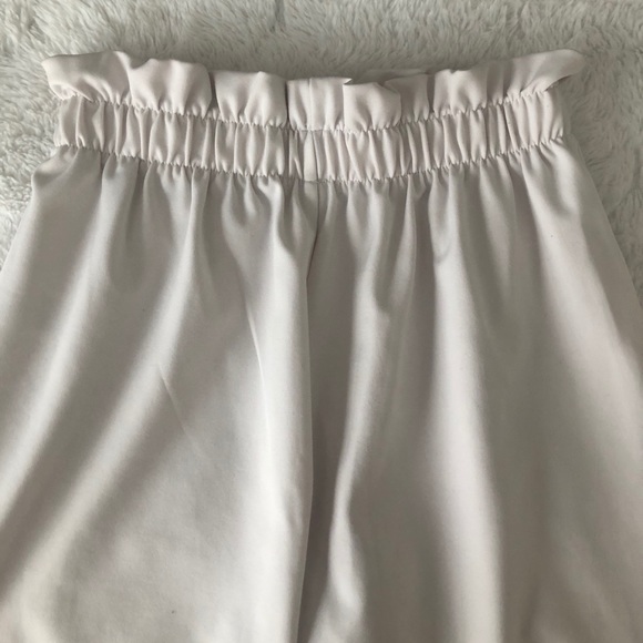 Cream pants - Picture 4 of 4